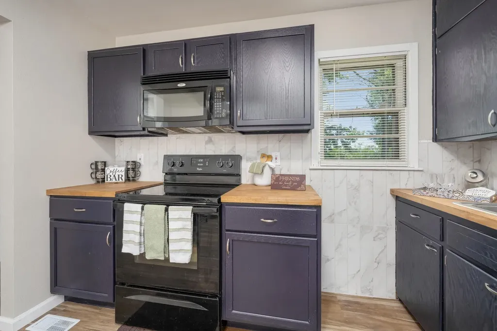 542 W Sunrise Drive Wichita KS 67217