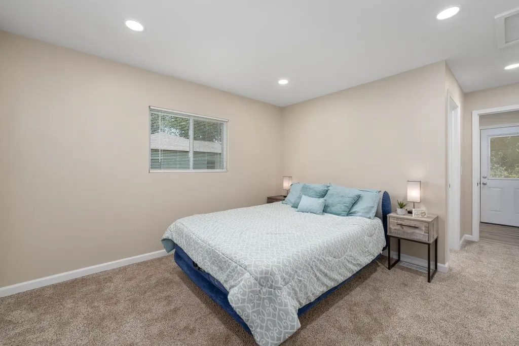 542 W Sunrise Drive Wichita KS 67217