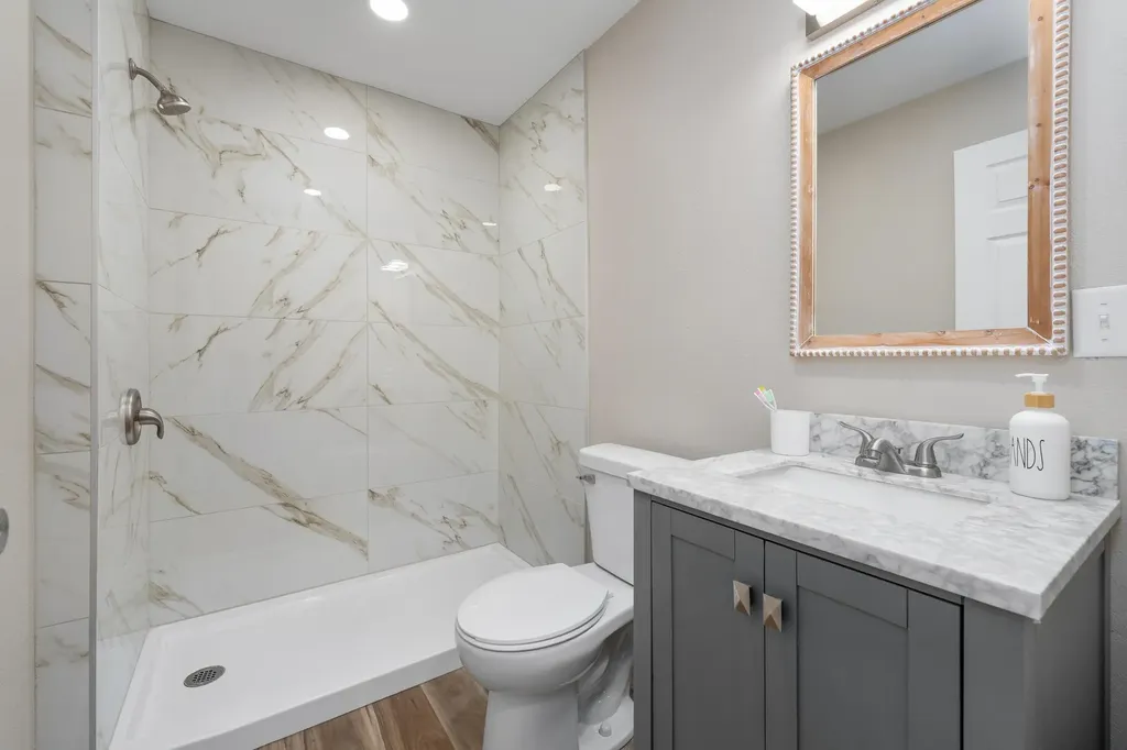 542 W Sunrise Drive Wichita KS 67217