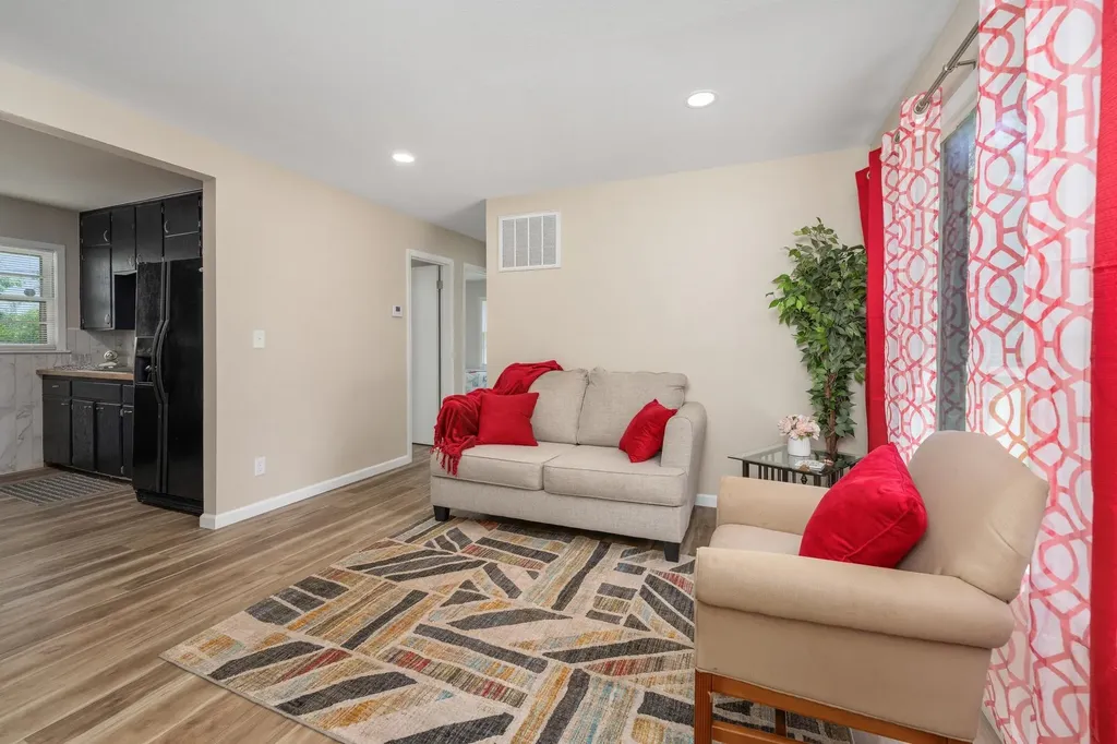 542 W Sunrise Drive Wichita KS 67217