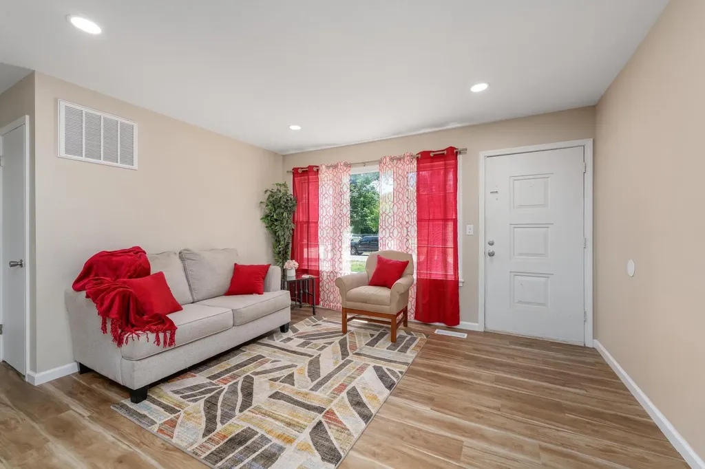542 W Sunrise Drive Wichita KS 67217