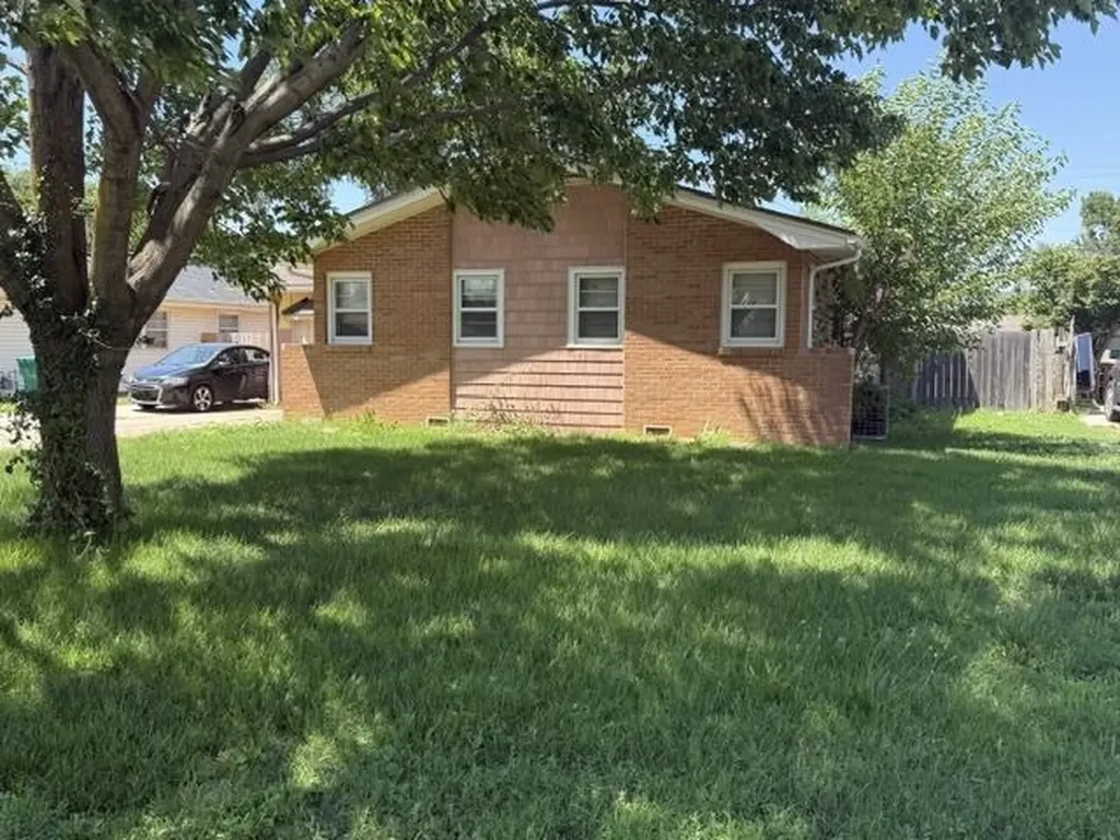 1302 W Casado Street Wichita KS 67217