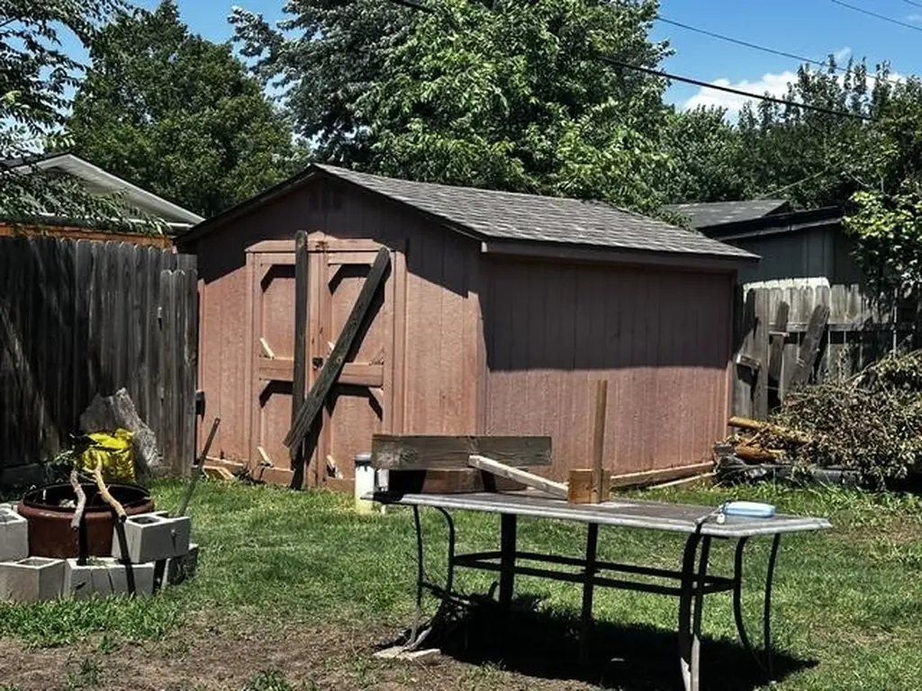 1302 W Casado Street Wichita KS 67217
