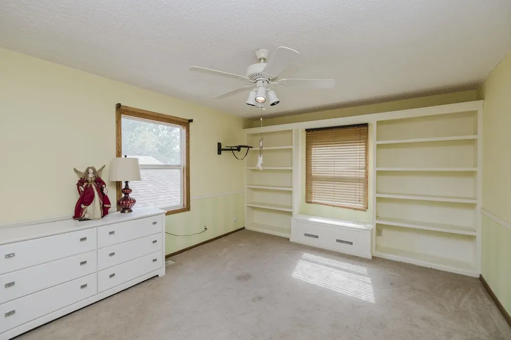 1431 N Fieldcrest Wichita KS 67212