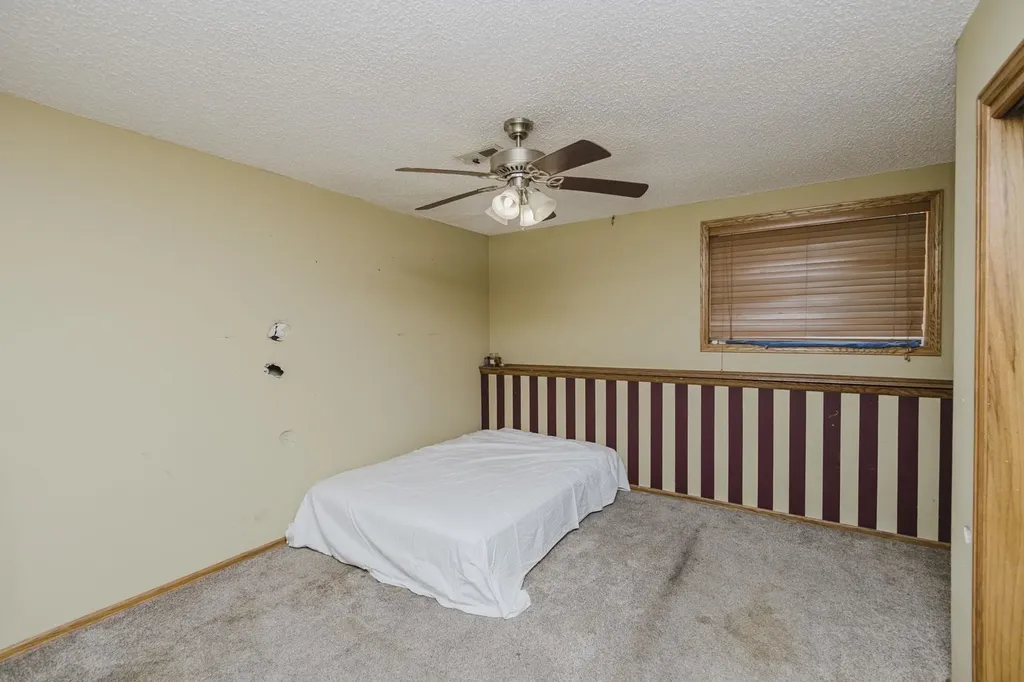 1431 N Fieldcrest Wichita KS 67212