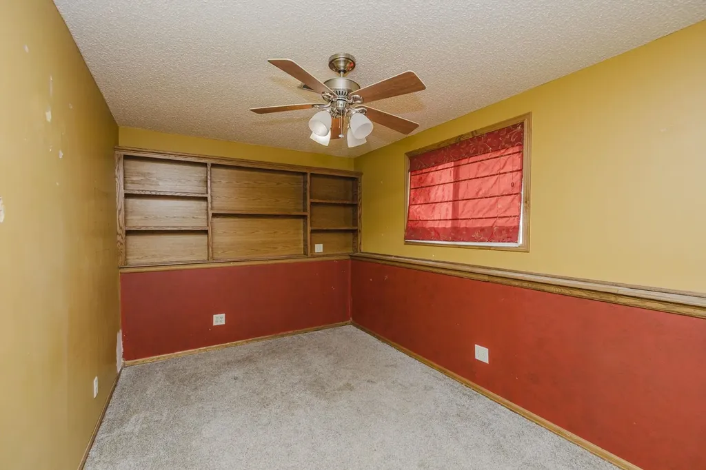 1431 N Fieldcrest Wichita KS 67212