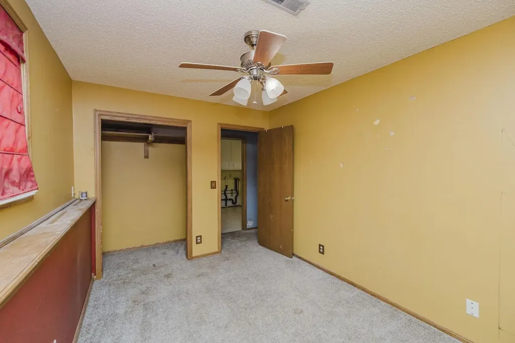 1431 N Fieldcrest Wichita KS 67212
