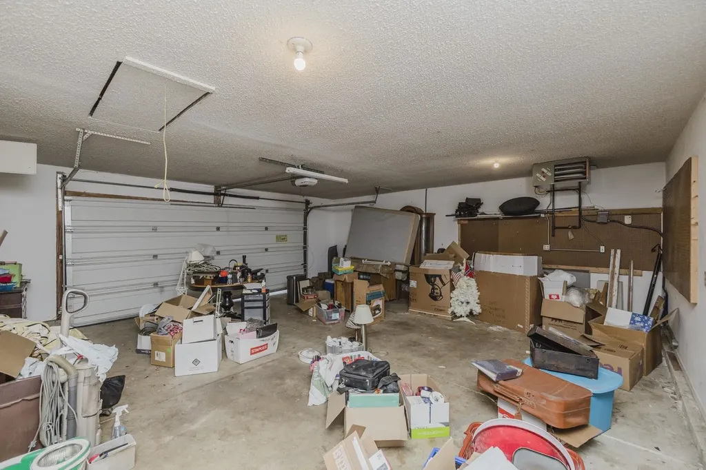1431 N Fieldcrest Wichita KS 67212