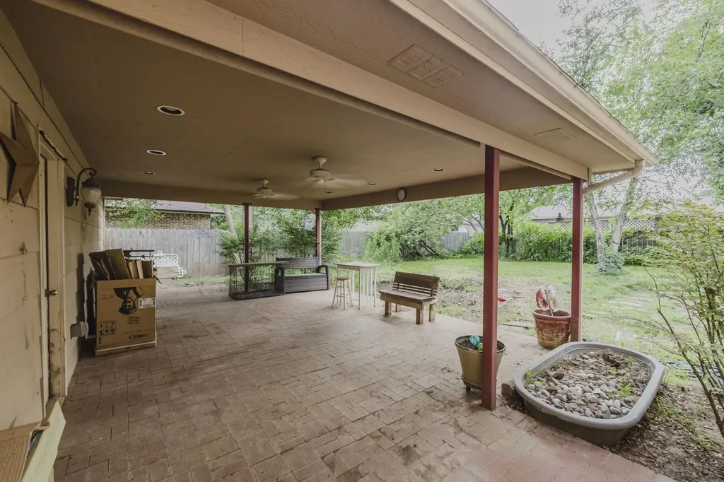 1431 N Fieldcrest Wichita KS 67212