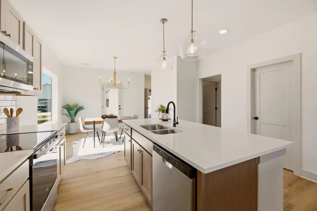 3528 N Azalea Street Maize KS 67223