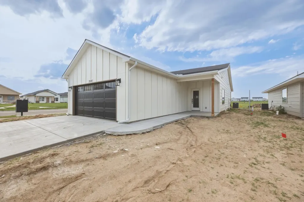 3528 N Azalea Street Maize KS 67223