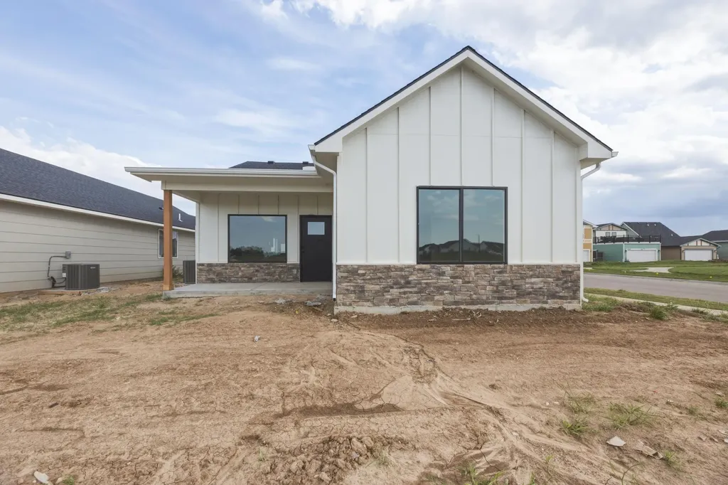 3528 N Azalea Street Maize KS 67223