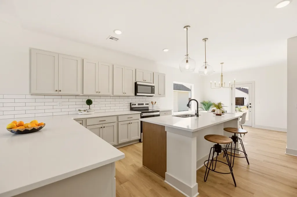 3528 N Azalea Street Maize KS 67223