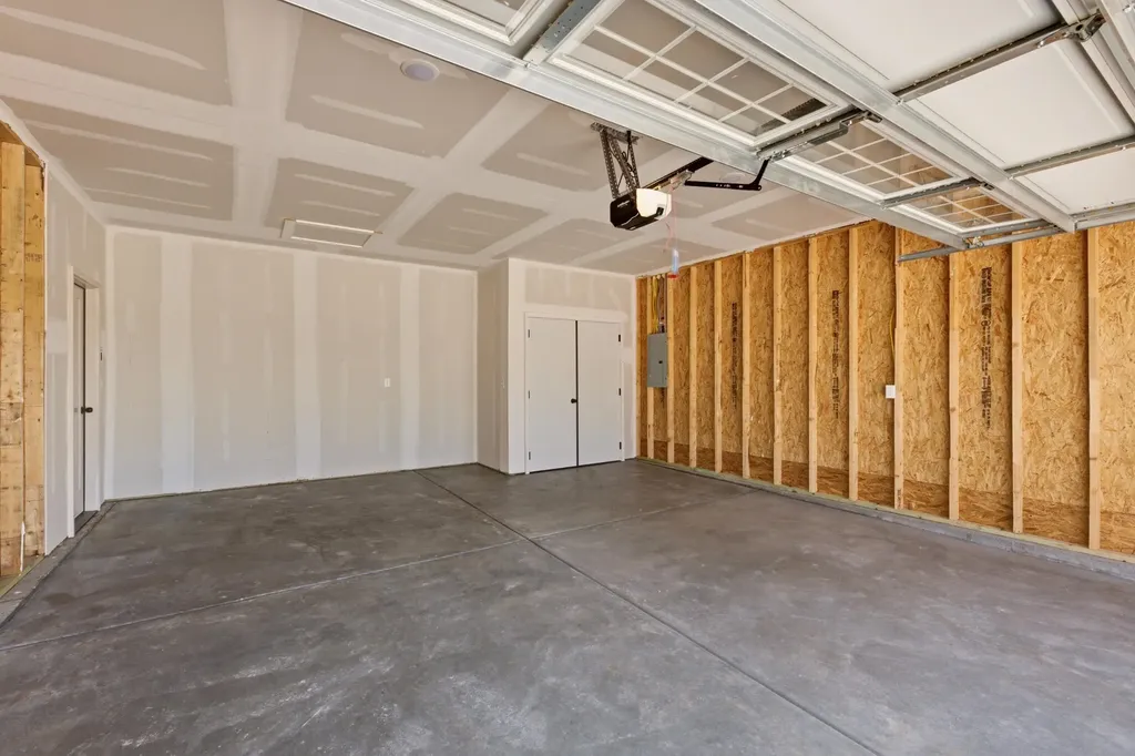 3520 N Azalea Street Maize KS 67223