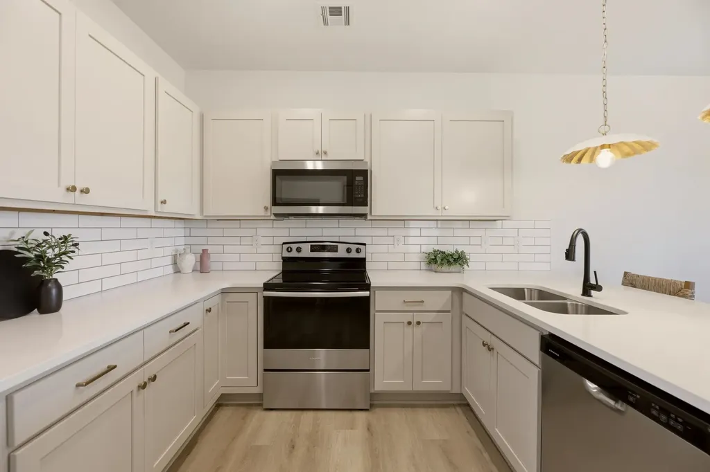 3520 N Azalea Street Maize KS 67223