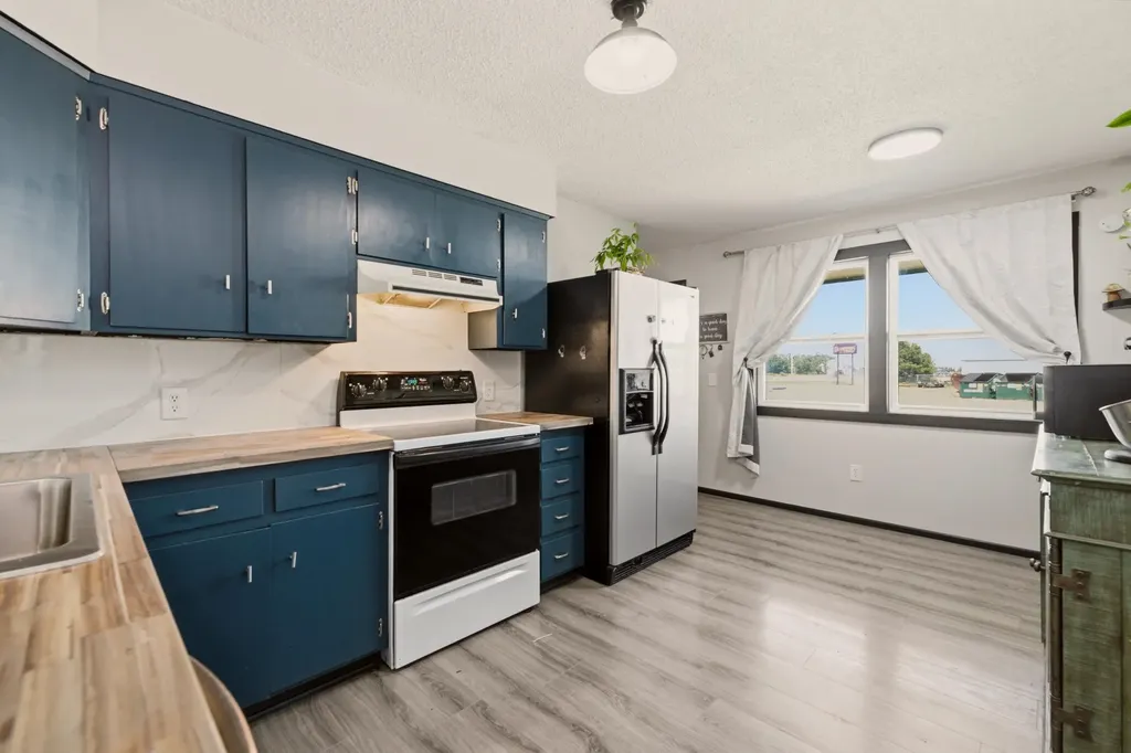 419 N Sedgwick Avenue Burrton KS 67020