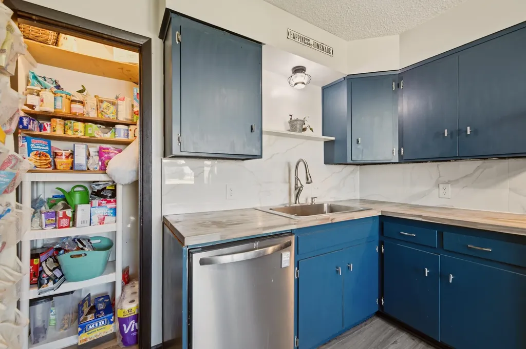 419 N Sedgwick Avenue Burrton KS 67020