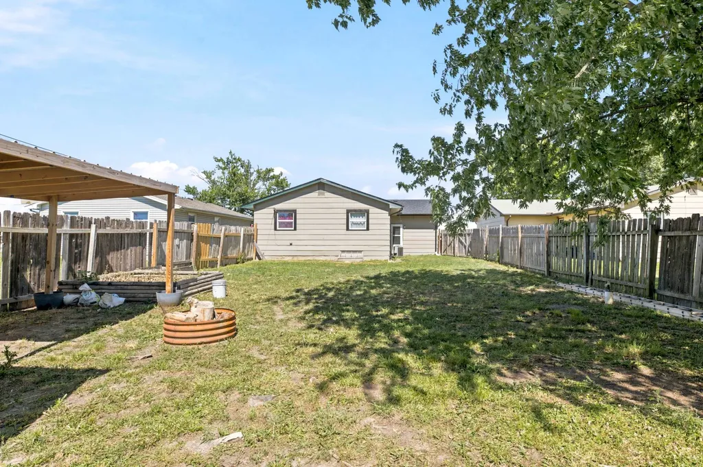 419 N Sedgwick Avenue Burrton KS 67020