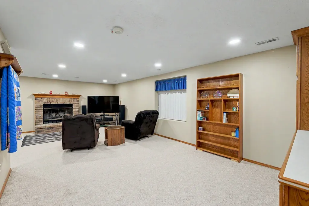 10931 W Dora Wichita KS 67209