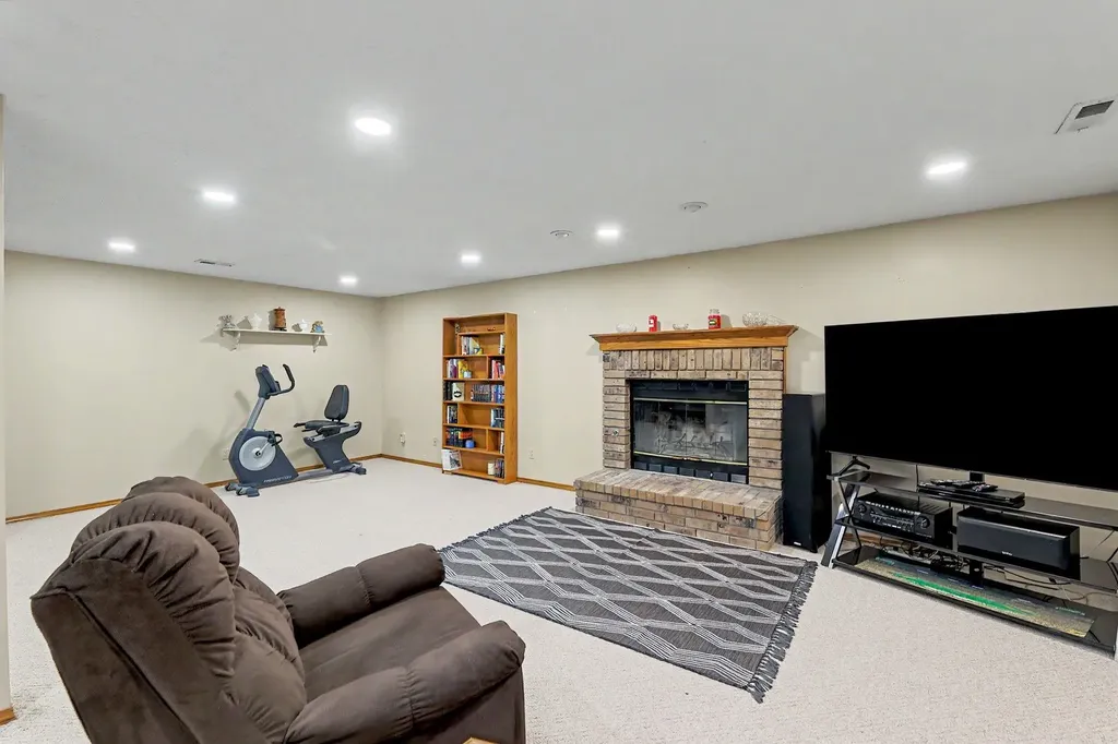 10931 W Dora Wichita KS 67209