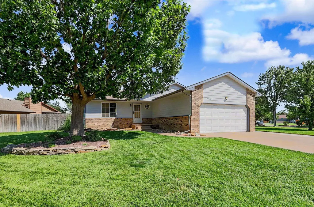 10931 W Dora Wichita KS 67209