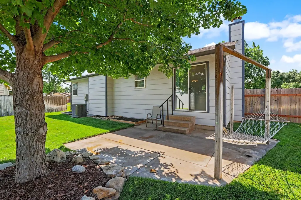 10931 W Dora Wichita KS 67209