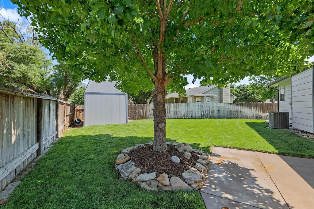 10931 W Dora Wichita KS 67209