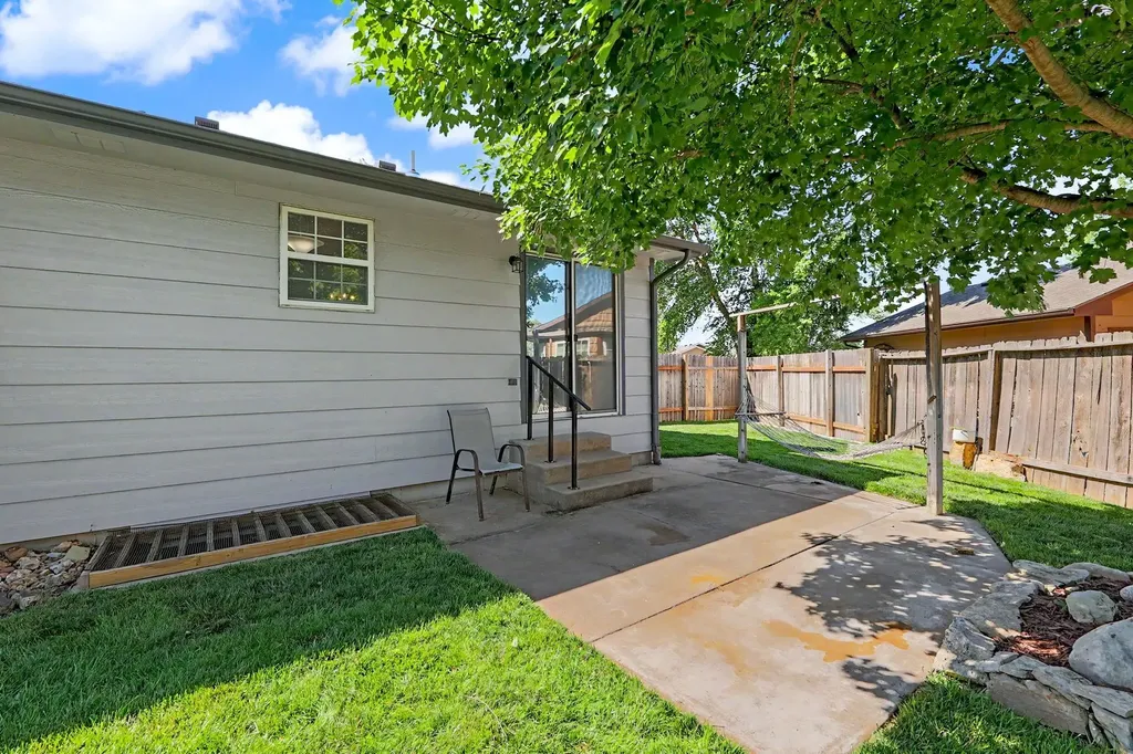 10931 W Dora Wichita KS 67209