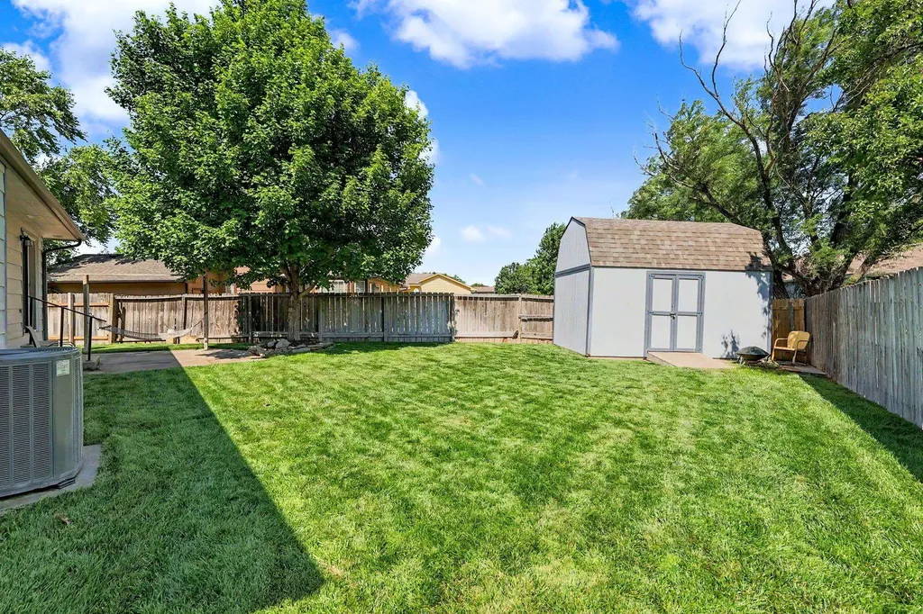10931 W Dora Wichita KS 67209