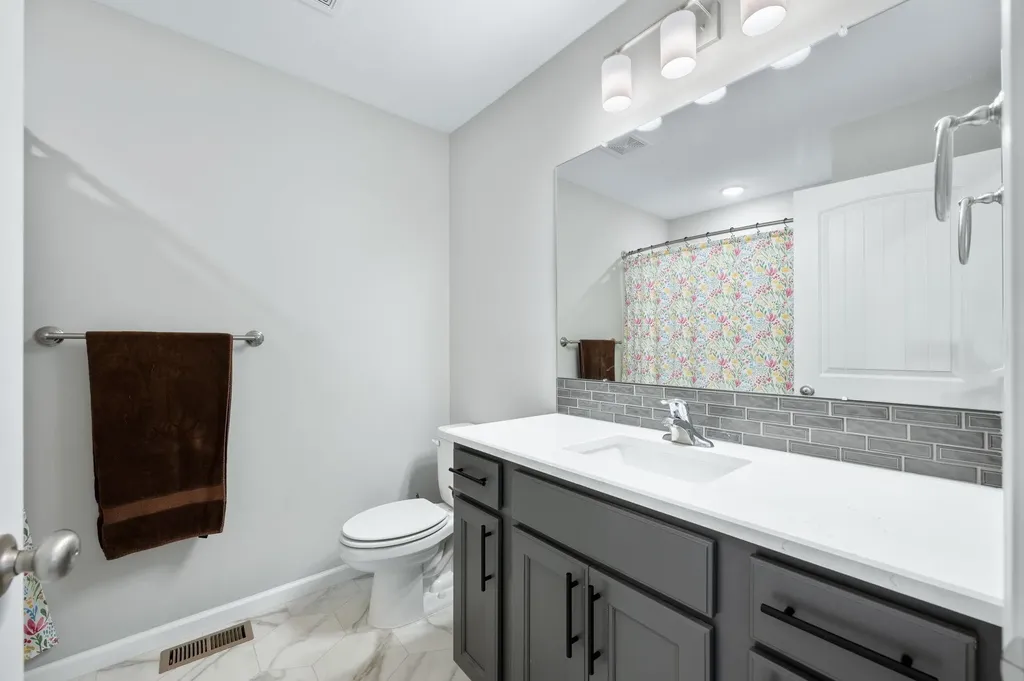 768 E Sunset Circle Goddard KS 67052