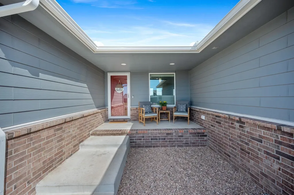 768 E Sunset Circle Goddard KS 67052