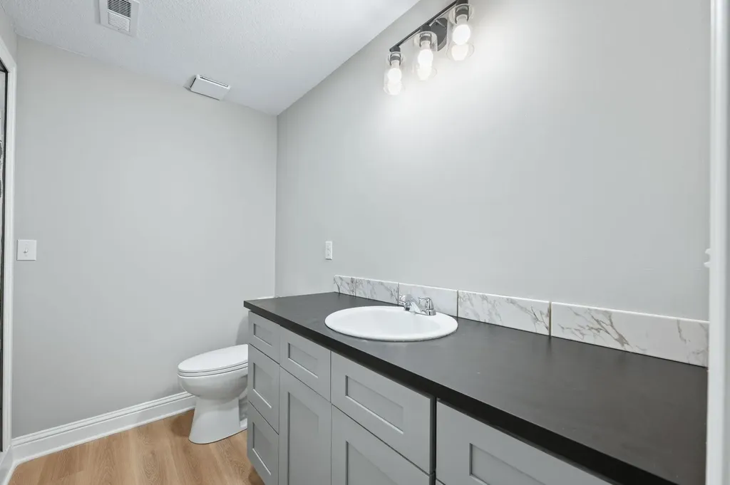 768 E Sunset Circle Goddard KS 67052