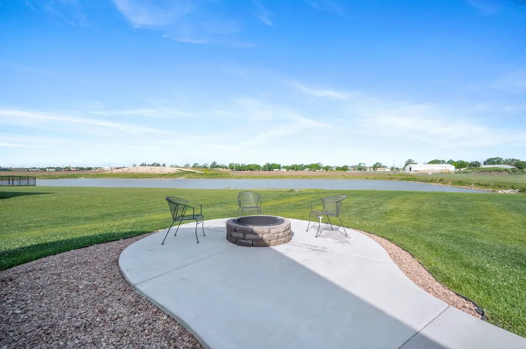 768 E Sunset Circle Goddard KS 67052