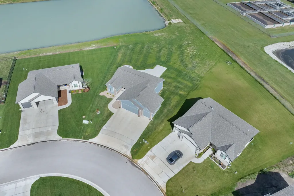 768 E Sunset Circle Goddard KS 67052