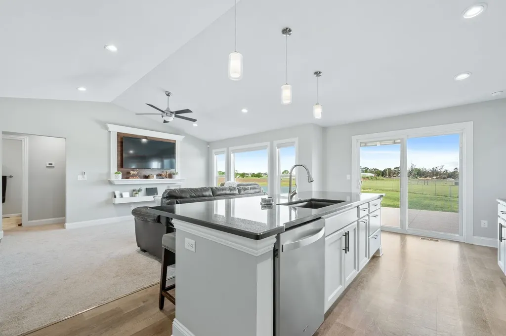 768 E Sunset Circle Goddard KS 67052