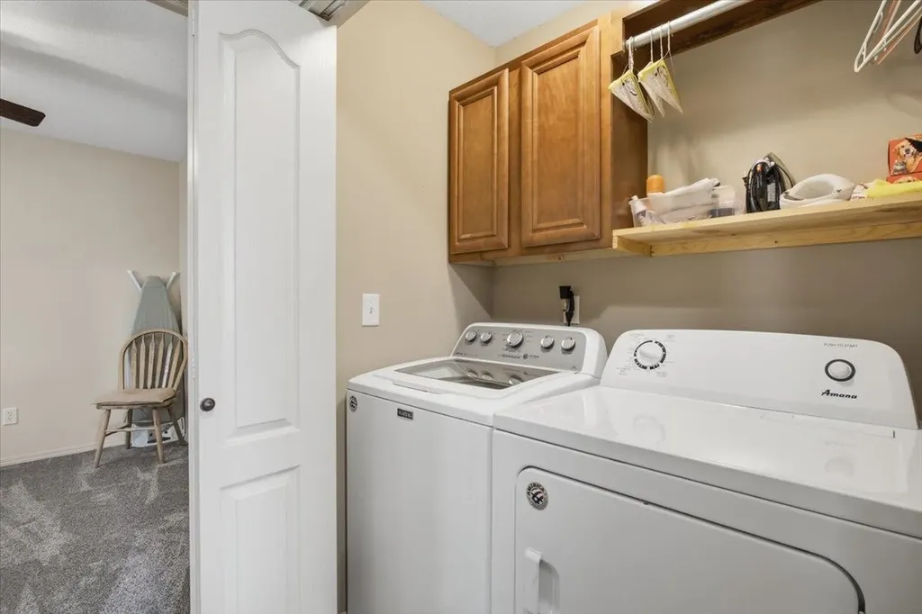 5374 N Rock Spring Street Bel Aire KS 67226-3200