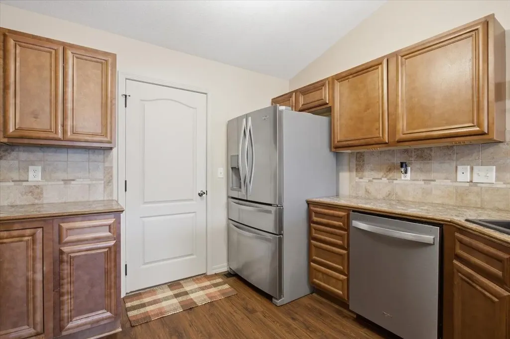 5374 N Rock Spring Street Bel Aire KS 67226-3200