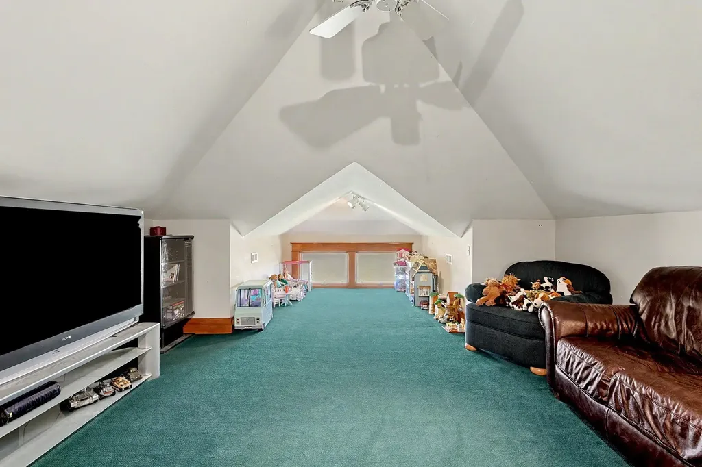 7550 S 327th Street W Cheney KS 67025