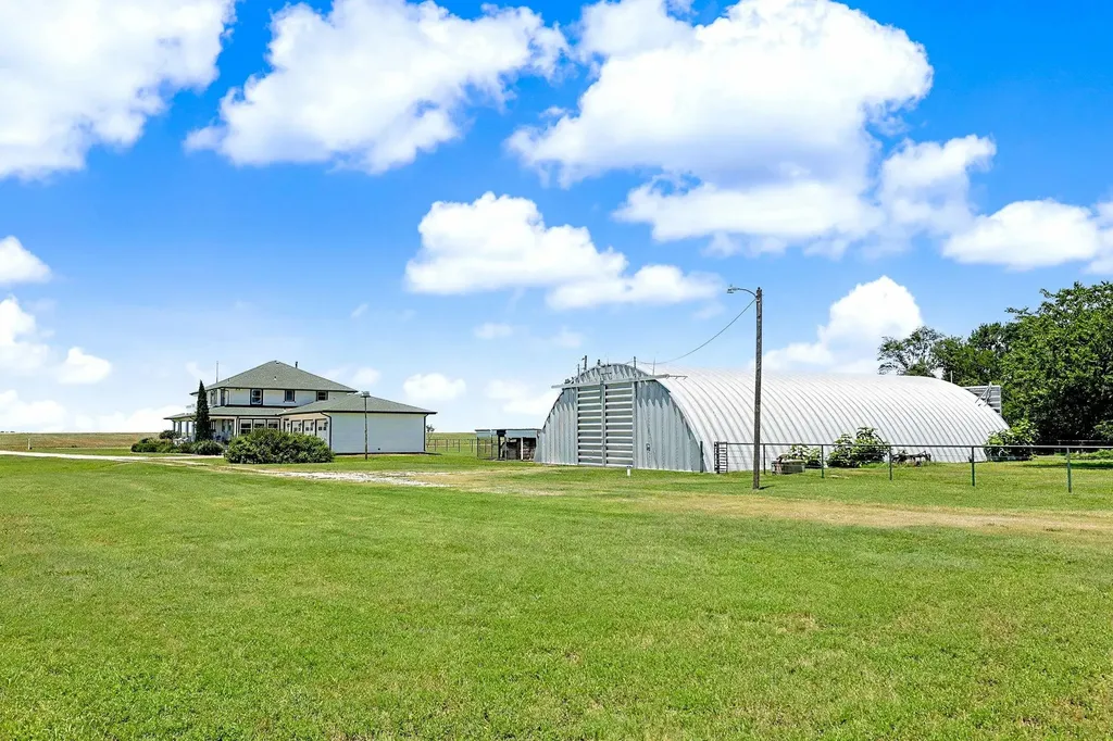 7550 S 327th Street W Cheney KS 67025