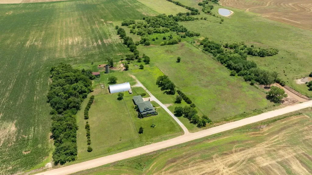 7550 S 327th Street W Cheney KS 67025