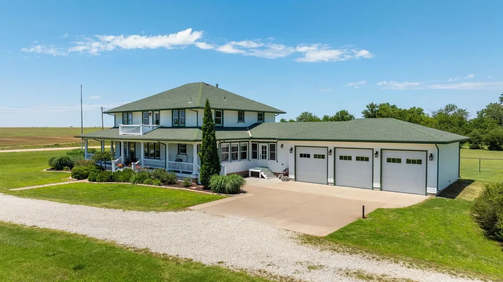 7550 S 327th Street W Cheney KS 67025