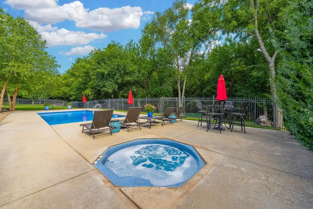 1521 N Obsidian Court Wichita KS 67235