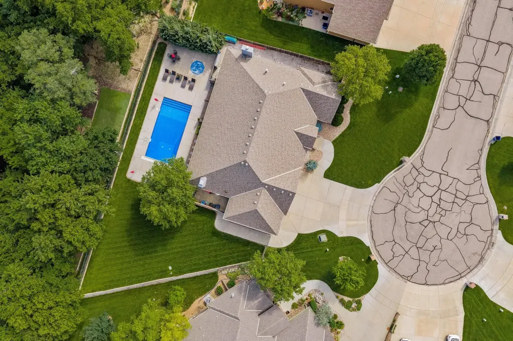 1521 N Obsidian Court Wichita KS 67235