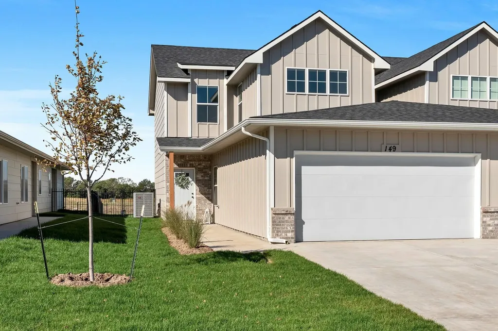 242 & 244 N Mendocino Street Goddard KS 67052
