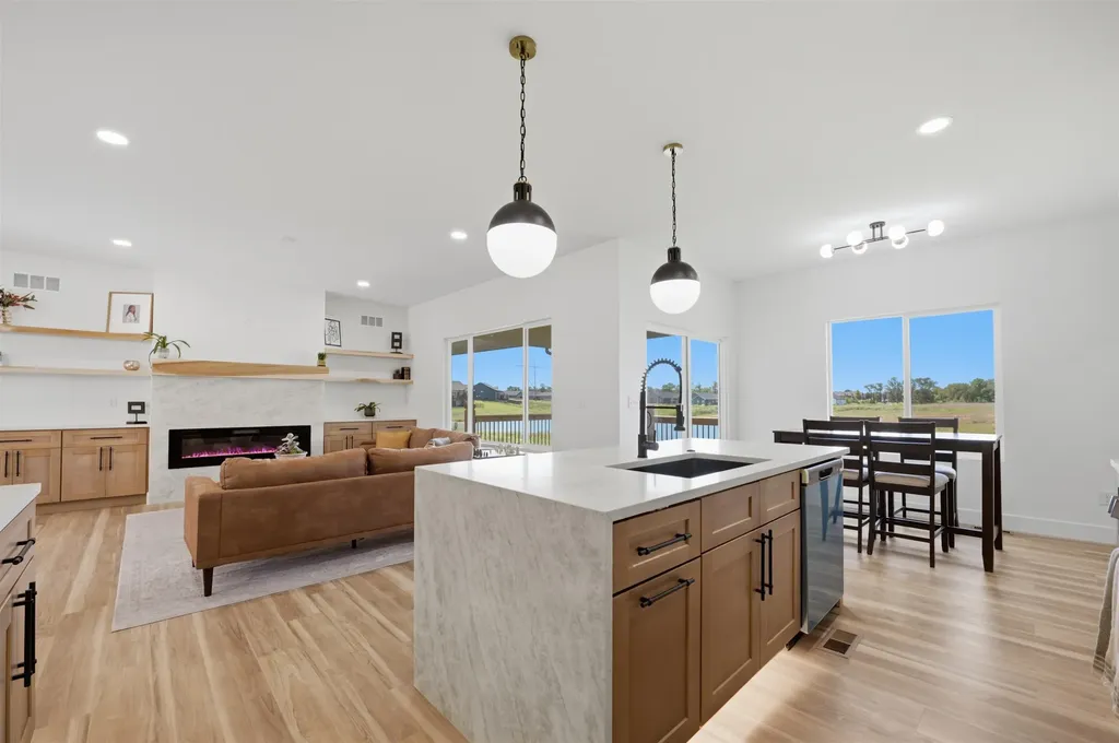 2739 E Ironstone Street Park City KS 67219
