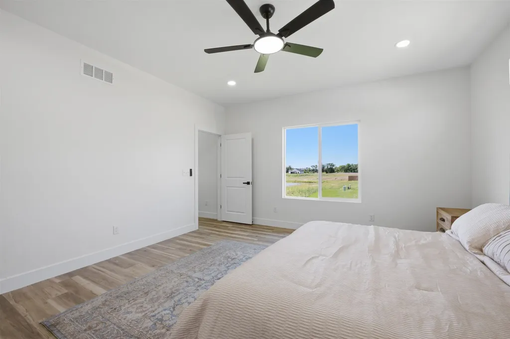 2739 E Ironstone Street Park City KS 67219