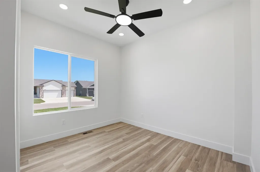 2739 E Ironstone Street Park City KS 67219
