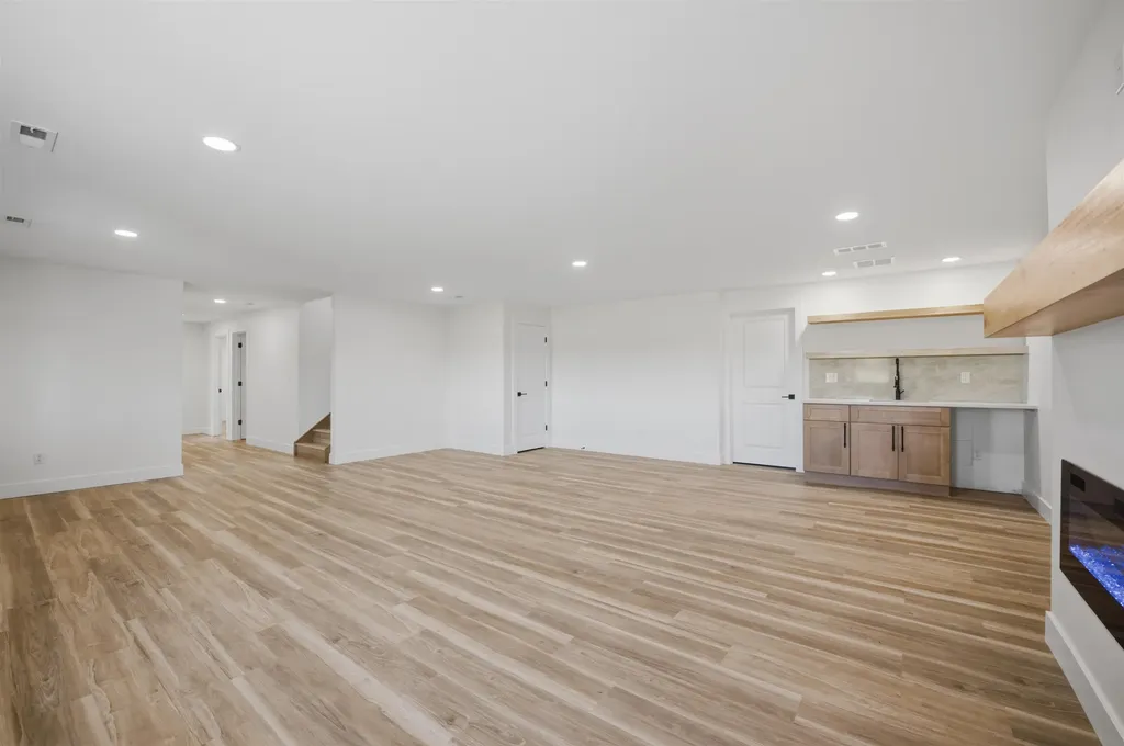 2739 E Ironstone Street Park City KS 67219