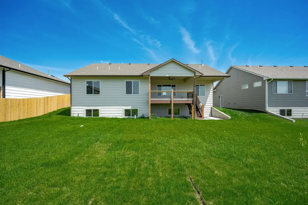 2739 E Ironstone Street Park City KS 67219