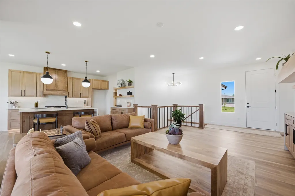 2739 E Ironstone Street Park City KS 67219